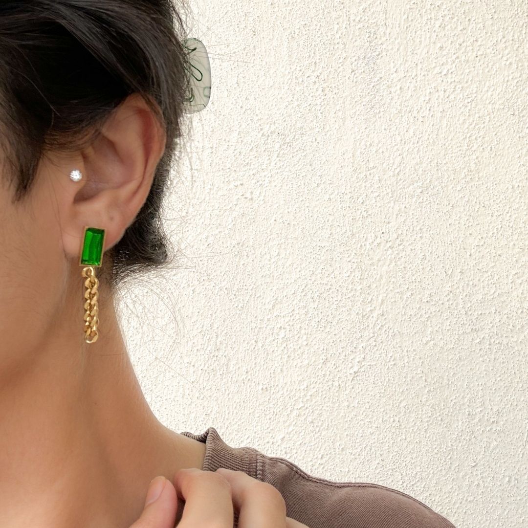 Rachael Green chained earrings